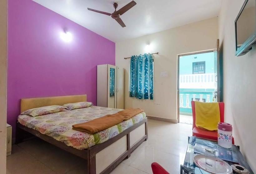 Hotel Oyo Stayout For Partying At Club Cabana 3