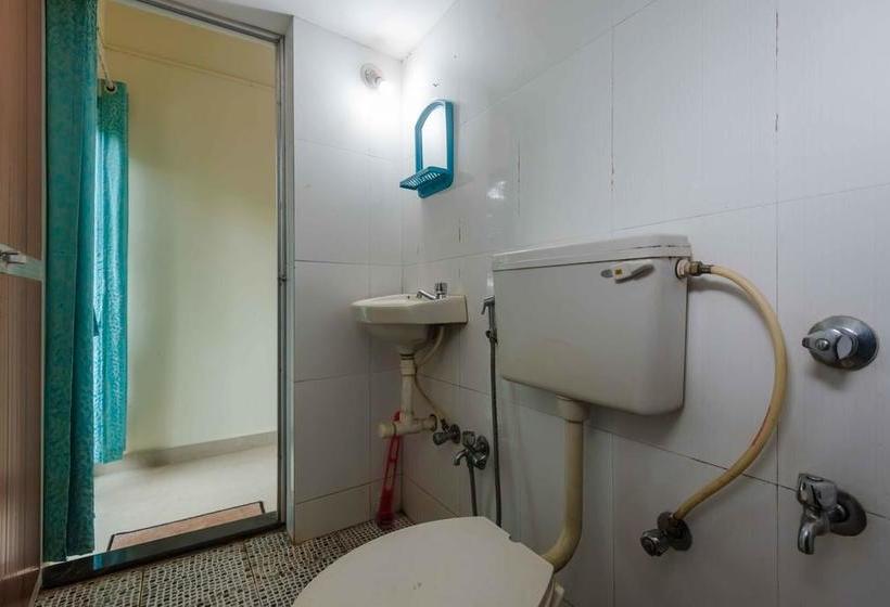 Hotel Oyo Stayout For Partying At Club Cabana 9