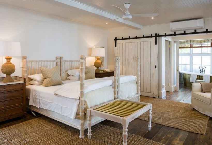 Pension Akademie Street Boutique Hotel & Guesthouses 12