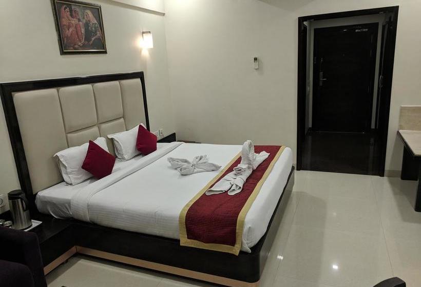 Hotel Chandra Imperial 2