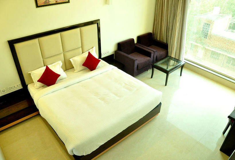 Hotel Chandra Imperial 20