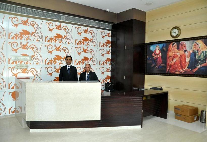 Hotel Chandra Imperial 4