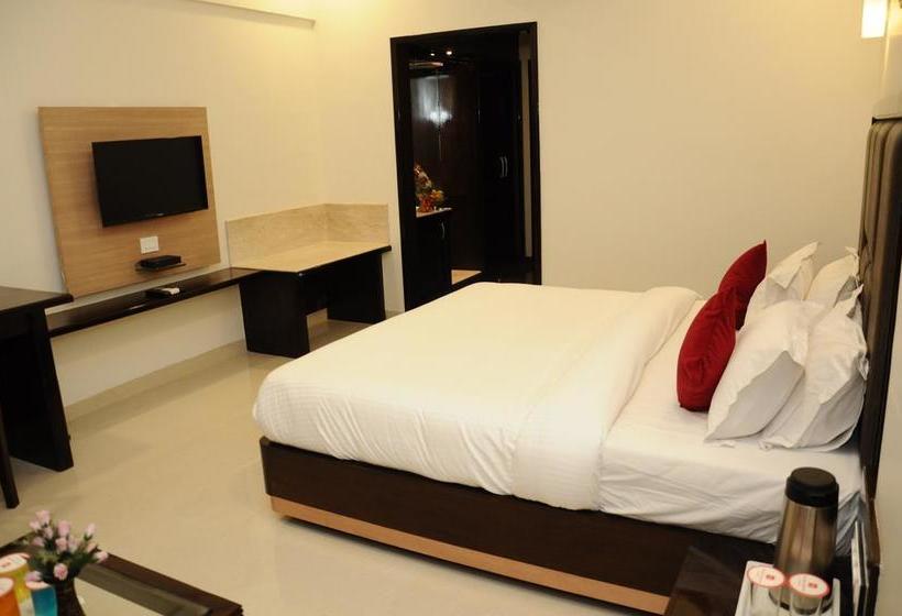 Hotel Chandra Imperial 9