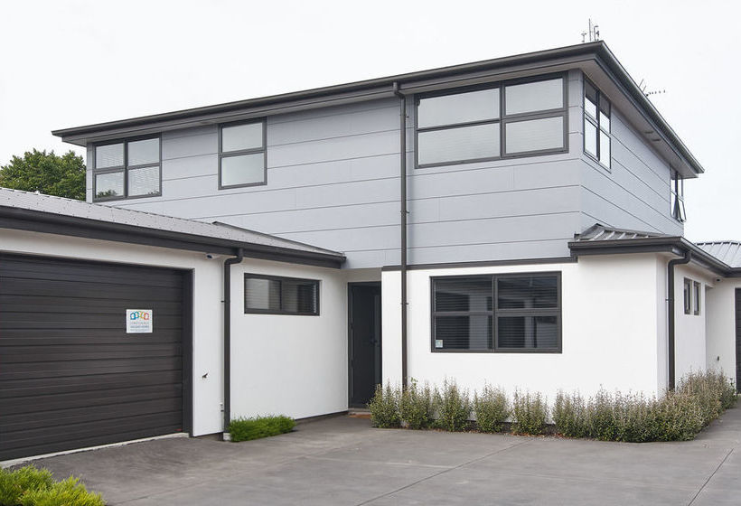 Hutcheson Street Villa