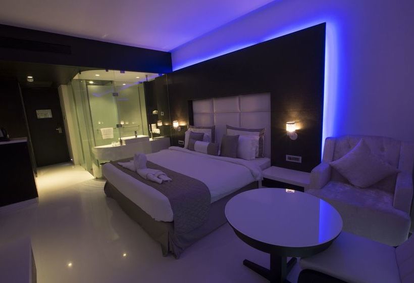 The E Hotel At Eskay Resorts 10