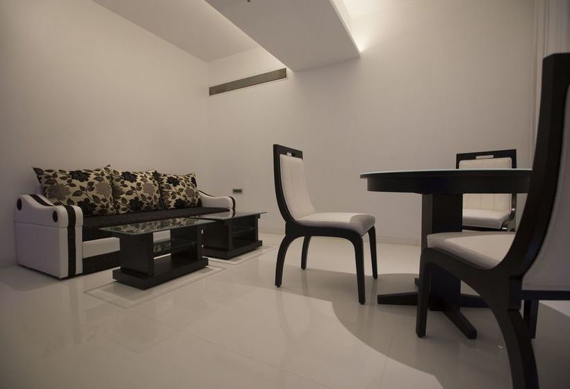 The E Hotel At Eskay Resorts 20