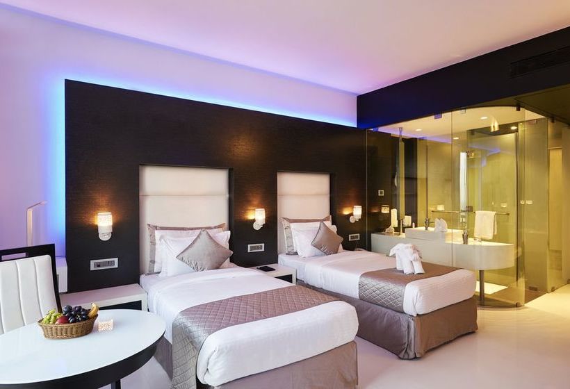 The E Hotel At Eskay Resorts 4