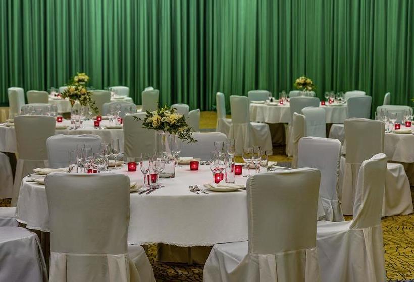 Hotel Park Inn By Radisson Novokuznetsk 11