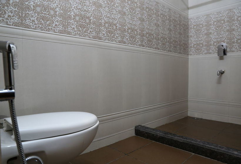 Fabhotel Daffodils Inn 15