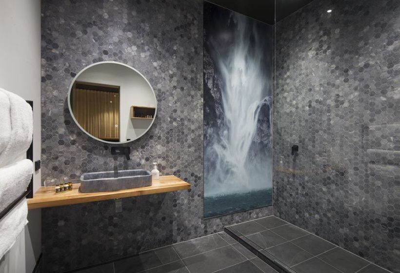 Hotel The Cinema Suites 18