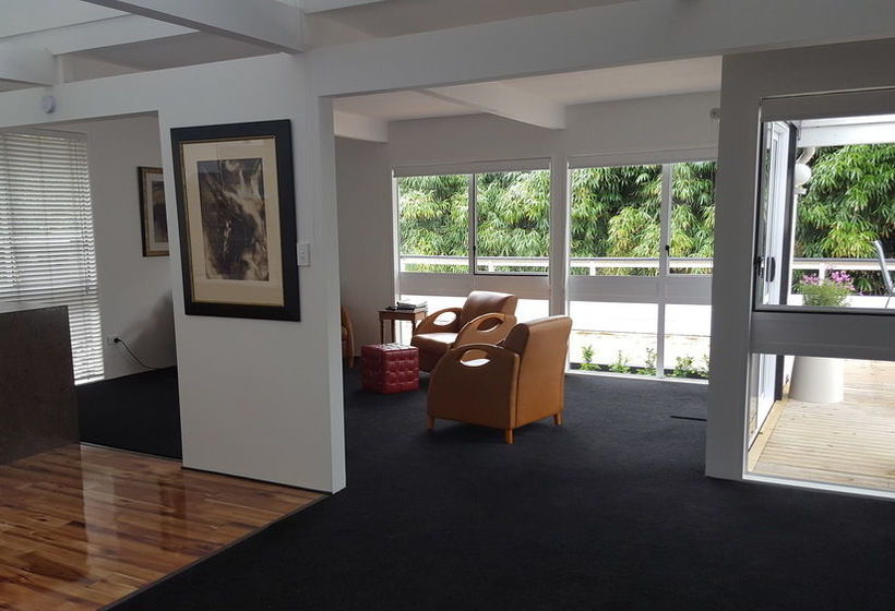 Bed and Breakfast A Bit Of New York In Whanganui Home Stay 1