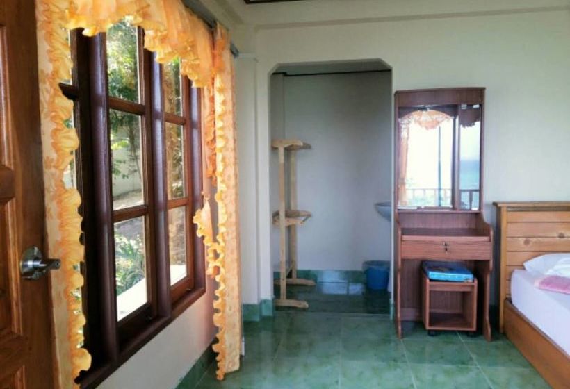 Hotel Cozy Cove Resort 8