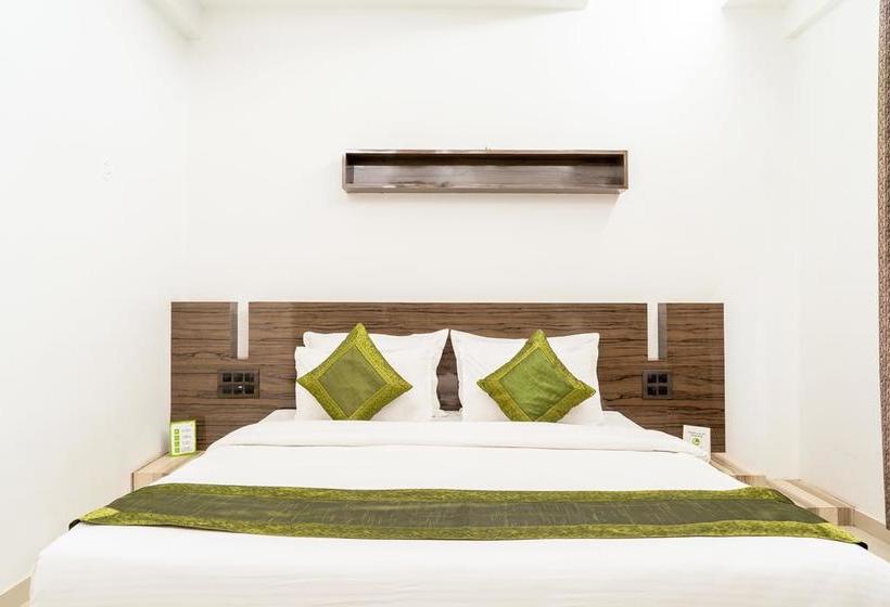 Hotel Treebo House Khas 5