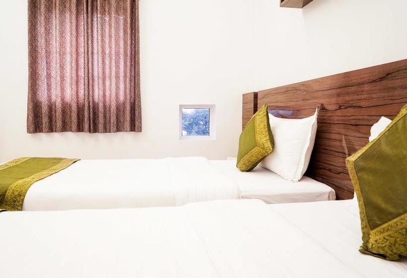 Hotel Treebo House Khas 7