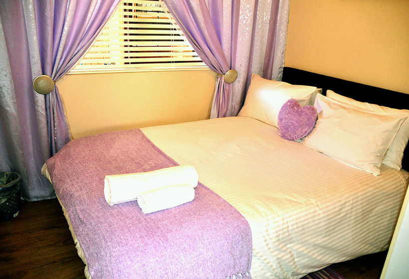 Pension Cape Wine Route Guesthouse 15