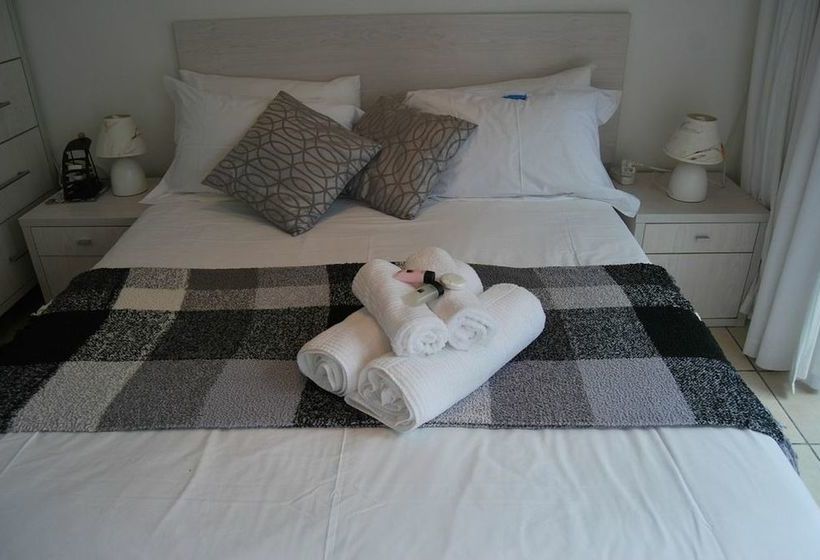 Pension Cape Wine Route Guesthouse 16