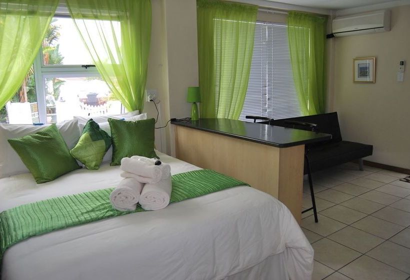 Pension Cape Wine Route Guesthouse 18