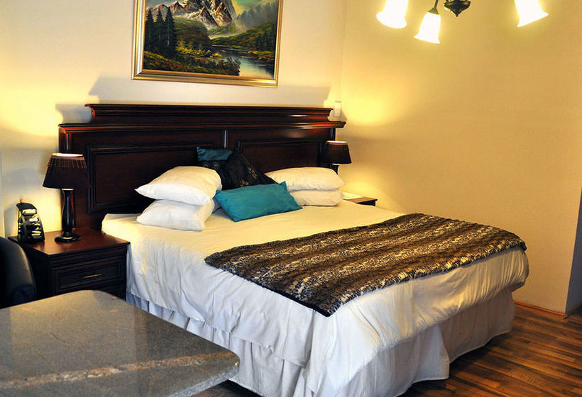 Pension Cape Wine Route Guesthouse 2