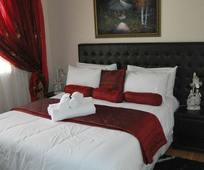 Pension Cape Wine Route Guesthouse 4