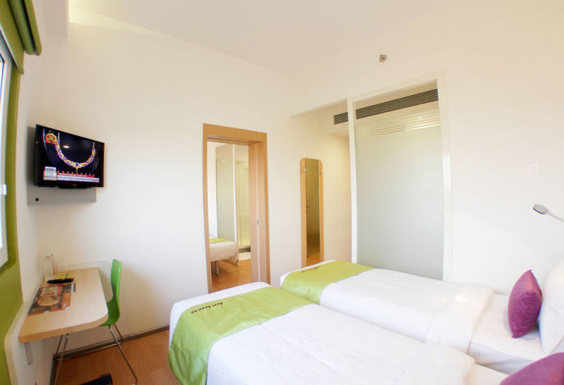 Hotel Caspia Pro Chennai Omr 12