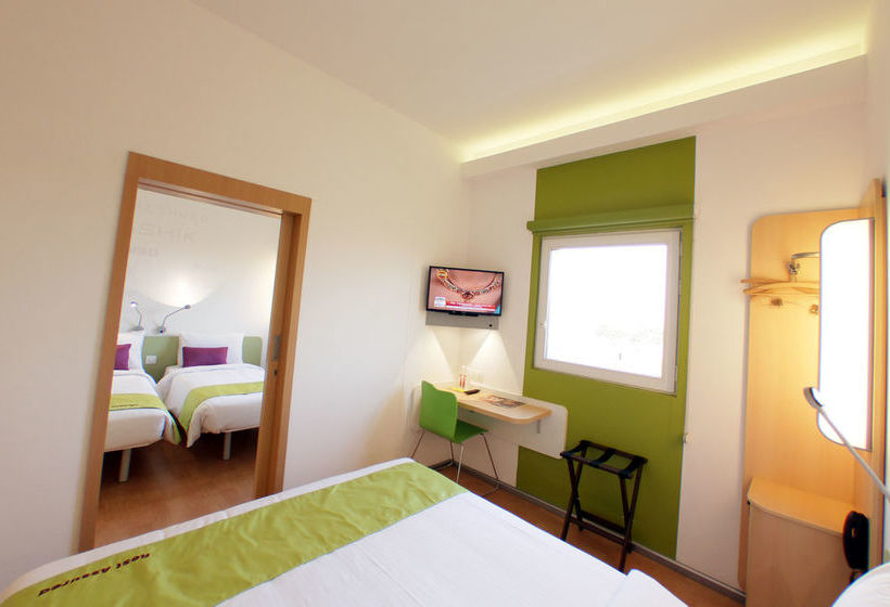 Hotel Caspia Pro Chennai Omr 9
