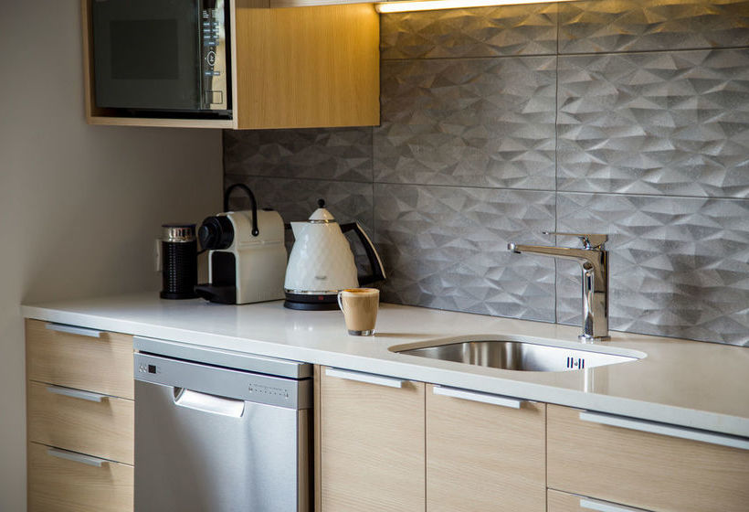 Te Anau Deluxe Apartments 16