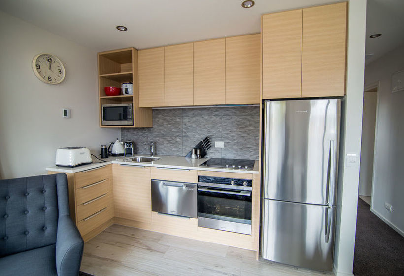 Te Anau Deluxe Apartments 19