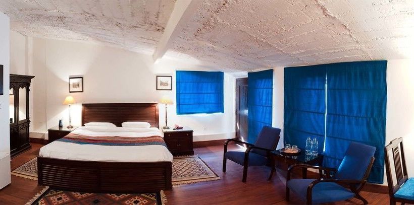 Hotel Neemrana S Glasshouse On The Ganges 18