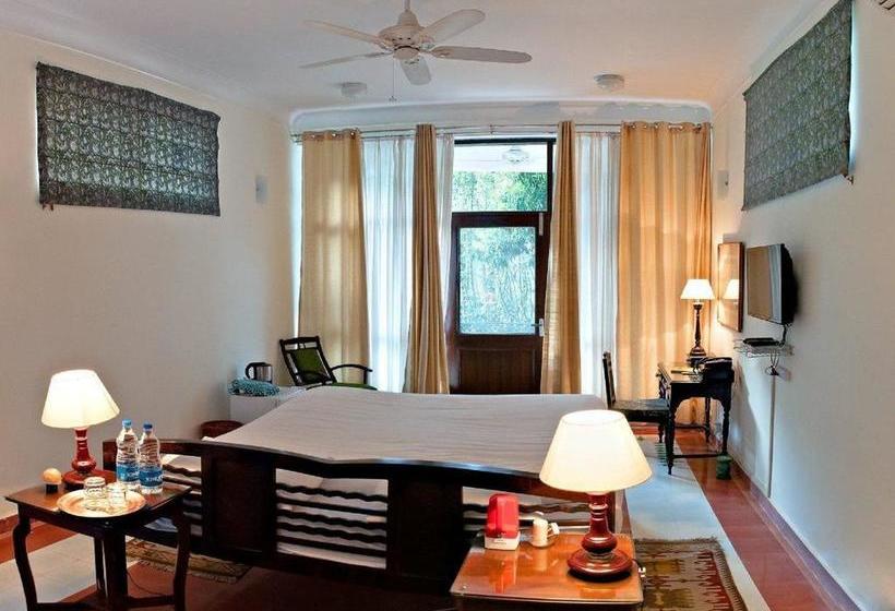 Hotel Neemrana S Glasshouse On The Ganges 6