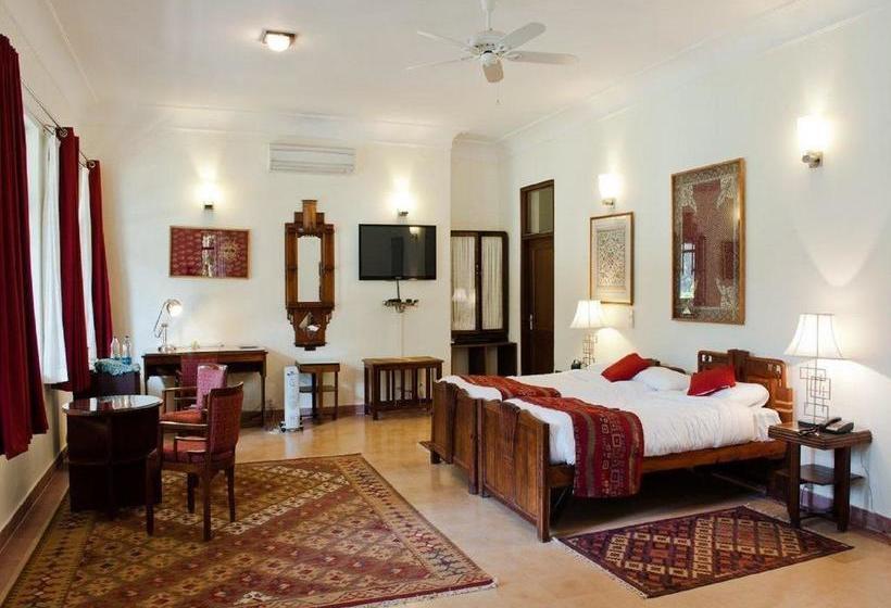 Hotel Neemrana S Glasshouse On The Ganges 8