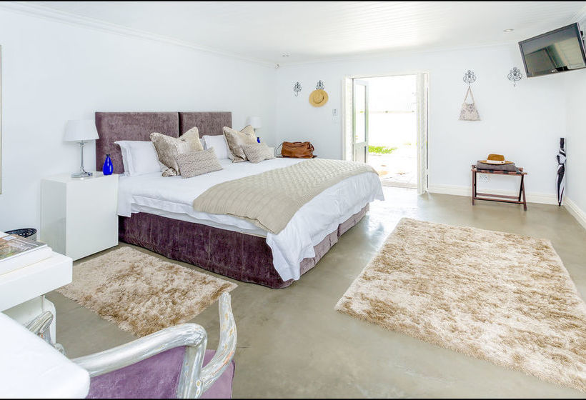 Brenaissance Wine & Stud Estate 3