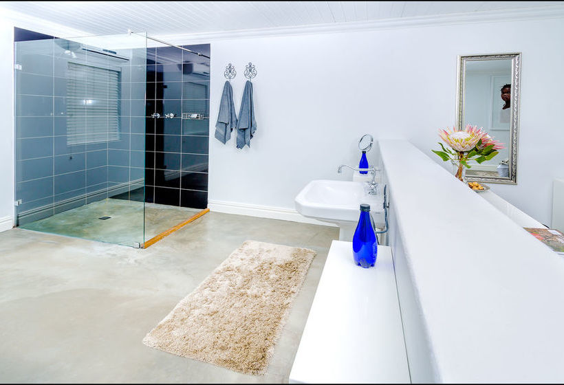 Brenaissance Wine & Stud Estate 9