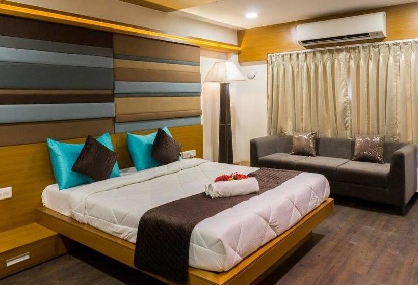 Aarya Grand Hotels & Resorts 12