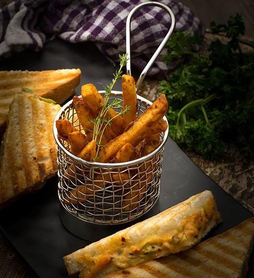 Aarya Grand Hotels & Resorts 8