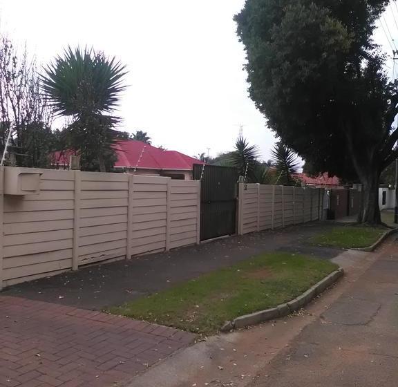 Pension House On York 20