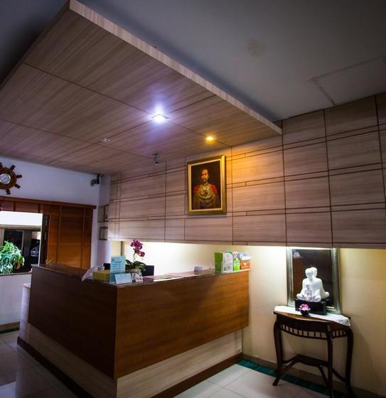 Hotel Central Place 5