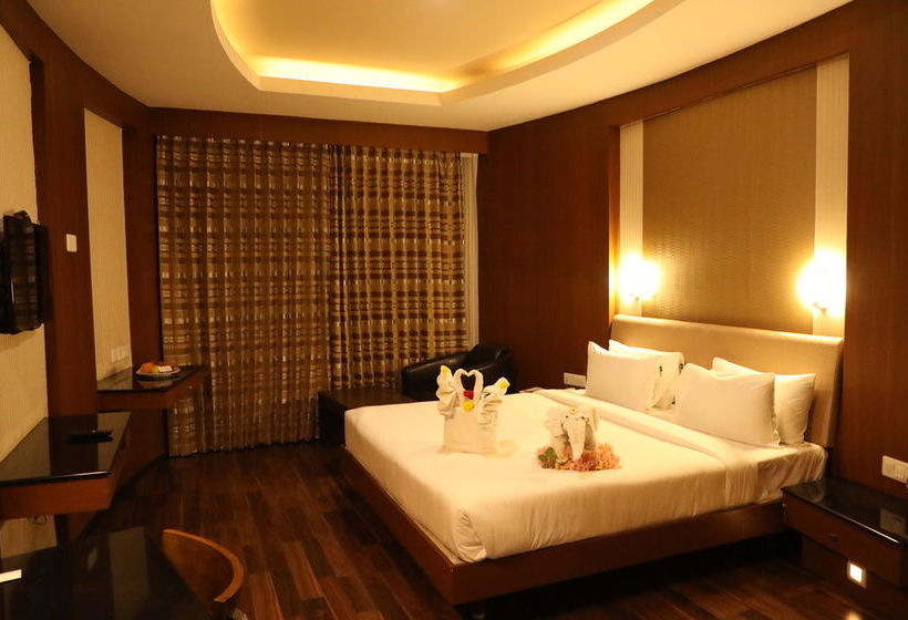 Hotel The Thangam Grand 1