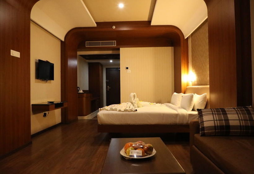 Hotel The Thangam Grand 3