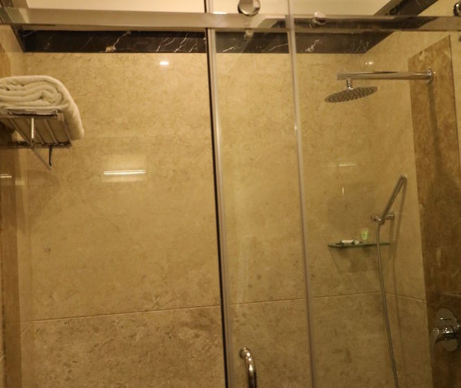 Hotel The Thangam Grand 4