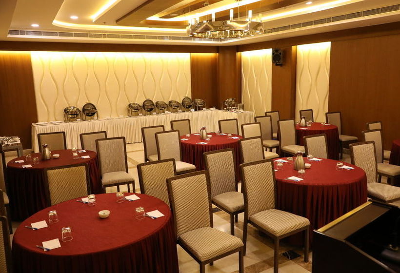 Hotel The Thangam Grand 7