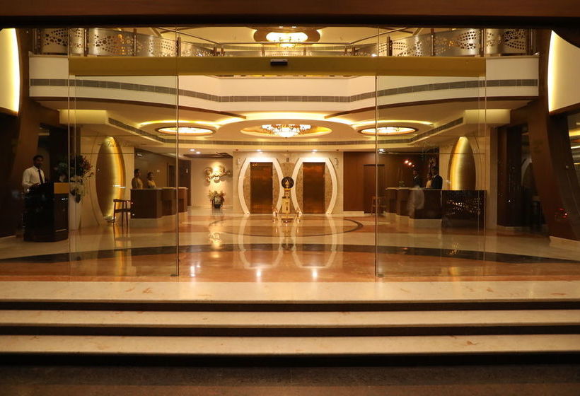 Hotel The Thangam Grand 8