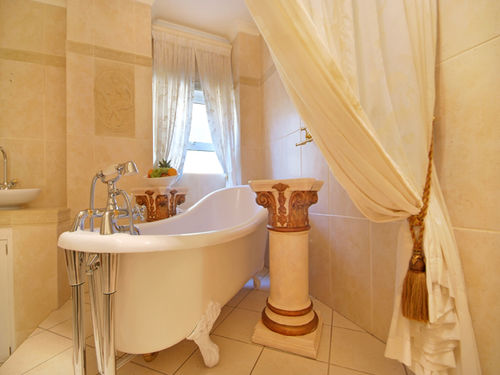 Nox Rentals - 100 Geneva Drive 10