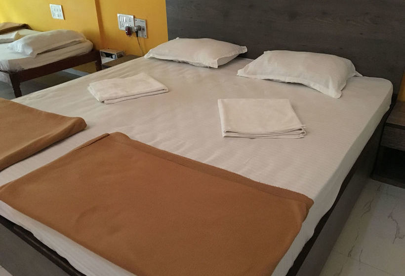 Hotel Oyo Stayout Villa 2bhk Near Tito S Lane 3