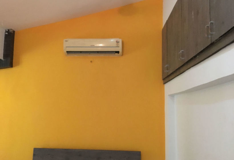 Hotel Oyo Stayout Villa 2bhk Near Tito S Lane 5