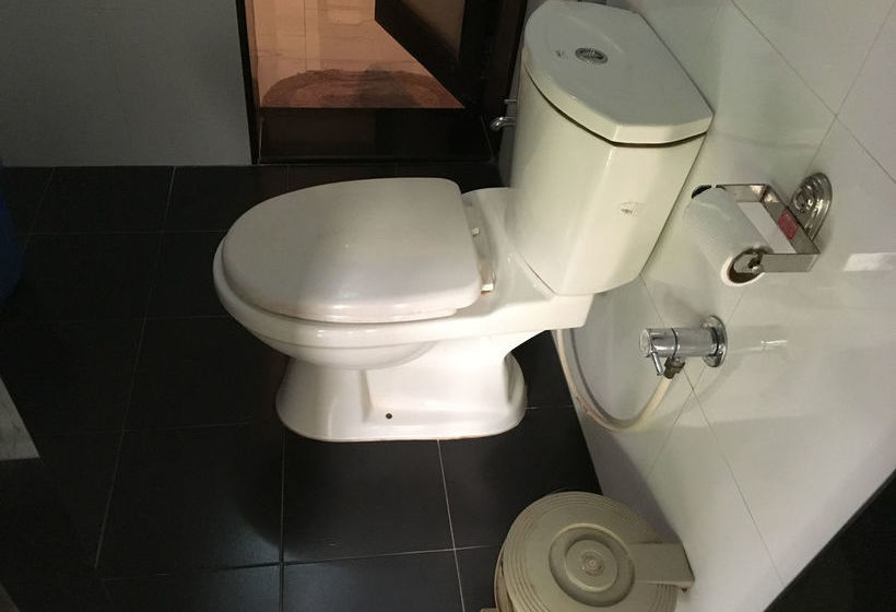 Hotel Oyo Stayout Villa 2bhk Near Tito S Lane 9