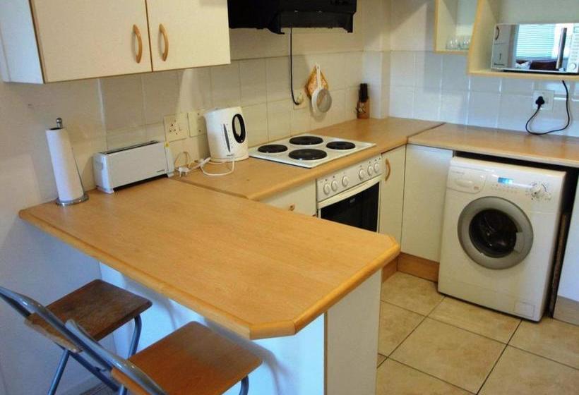 New Cumberland 108 - Apartment 4