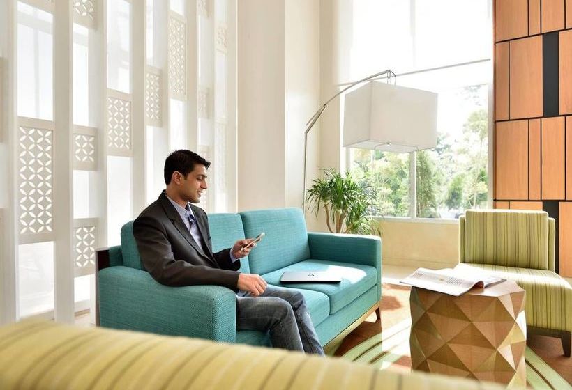 Hotel Fairfield By Marriott Indore 17