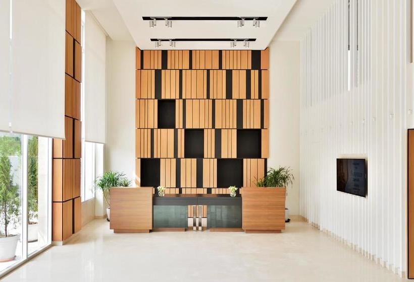 Hotel Fairfield By Marriott Indore 3