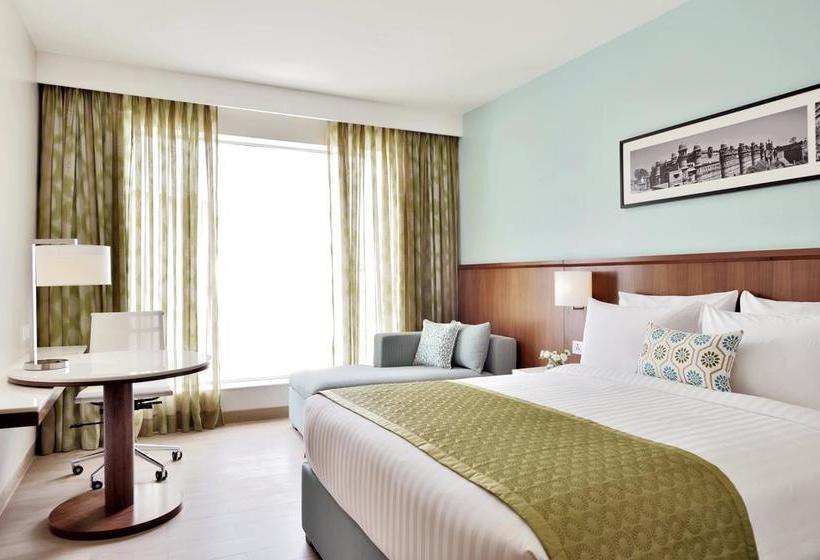 Hotel Fairfield By Marriott Indore 4