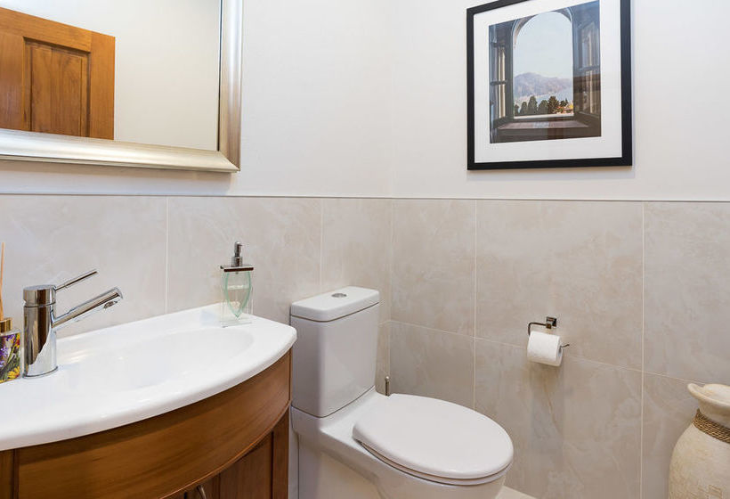 Bed and Breakfast Aldaha Luxury Accommodation 18